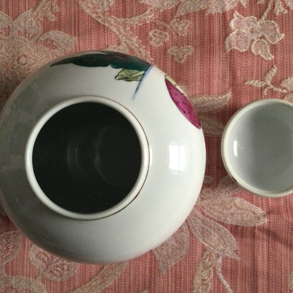 Vintage Ginger Jar Chinese Porcelain Hand Painted with Lid zhong guo Jingdezhen - Picture 8 of 8